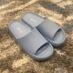 32 degrees slides